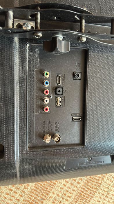 Продам Телевизор Lg 32LH512U