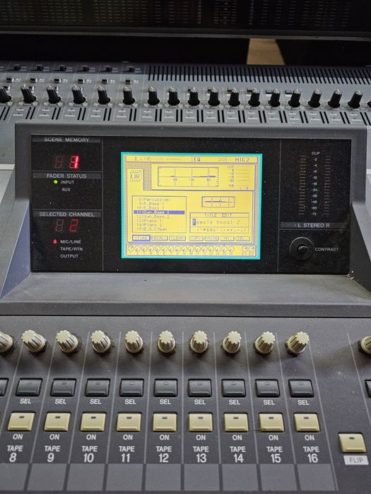 Mixer Digital pasiv Yamaha O2R Profesional cu case transport