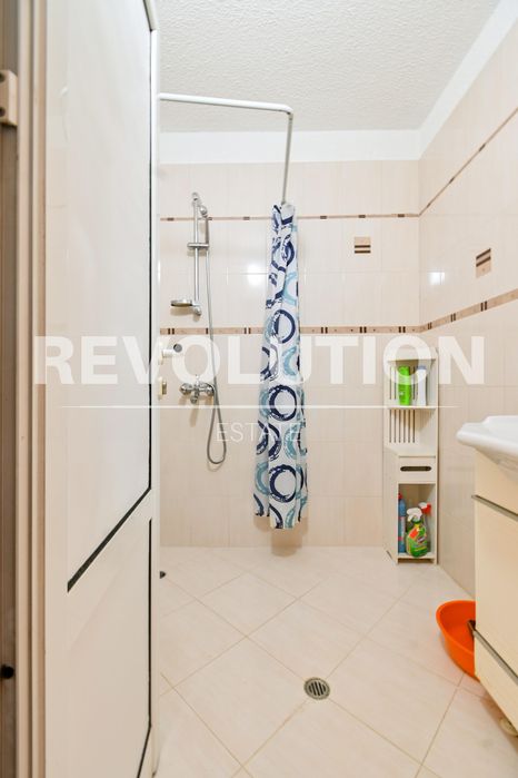 Дава се под наем Двустаен апартамент в София, Център - 60 кв.м за 715 € - Снимка #8