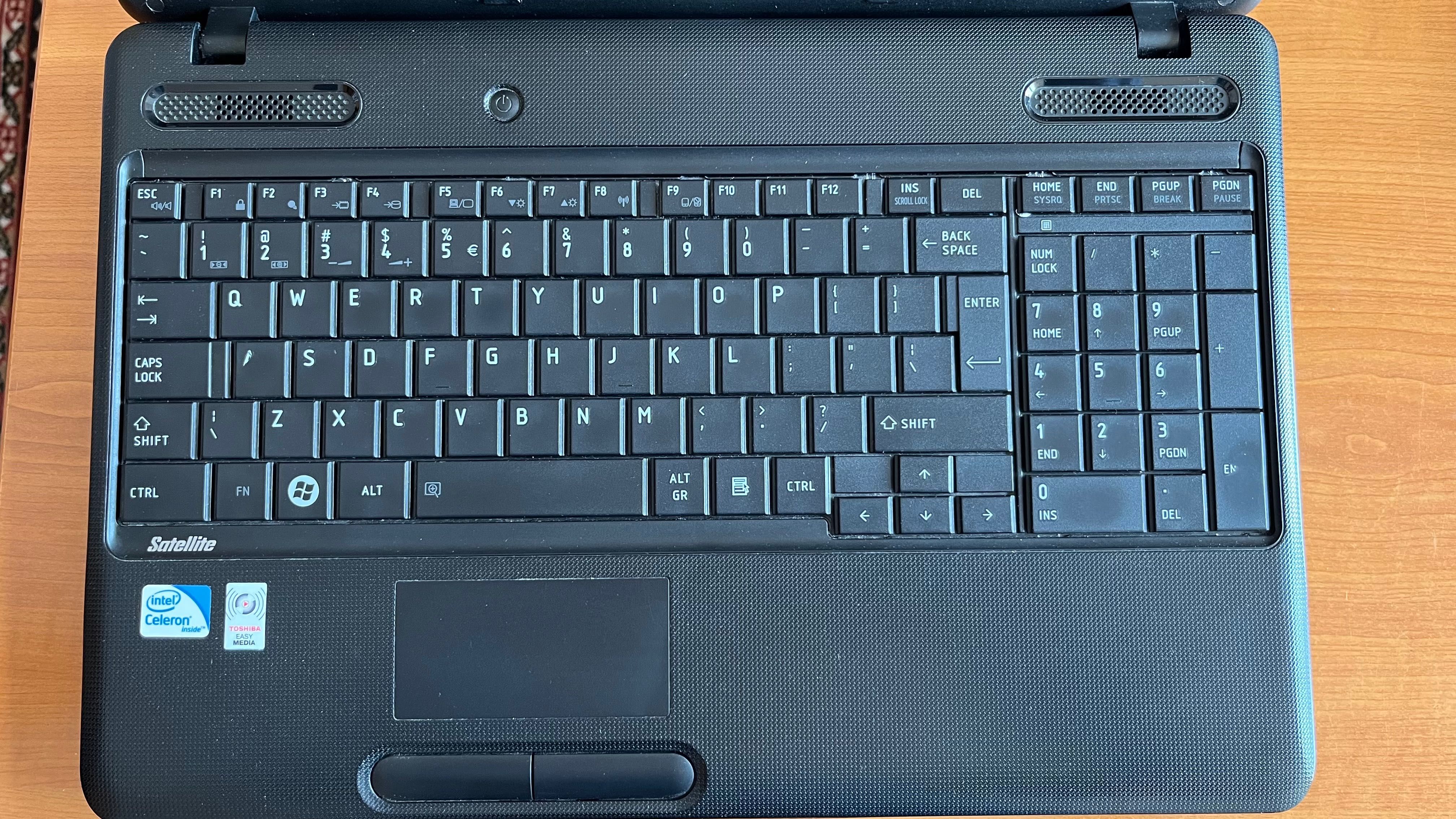 Laptop TOSHIBA Satellite C660- 198