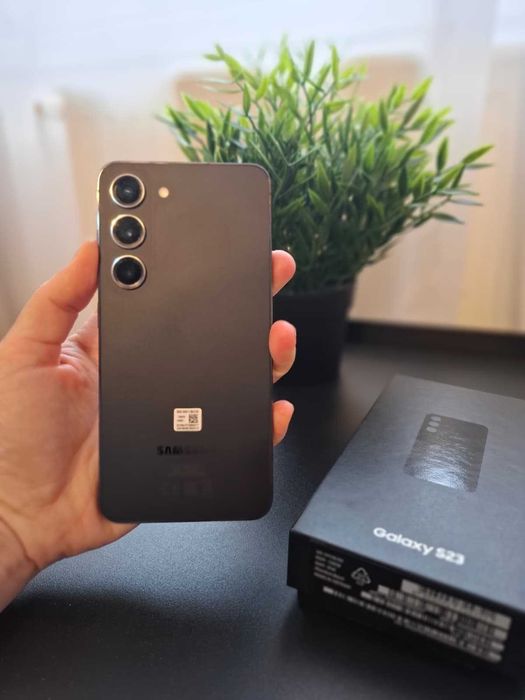 Telefon Samsung Galaxy S23, Dual SIM, 5G - Impecabil