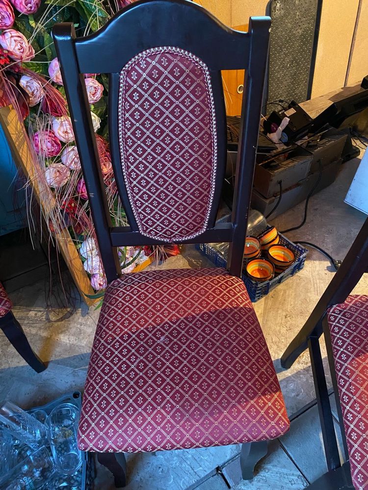 Диван , 2 кресла , стол и 10 стульев