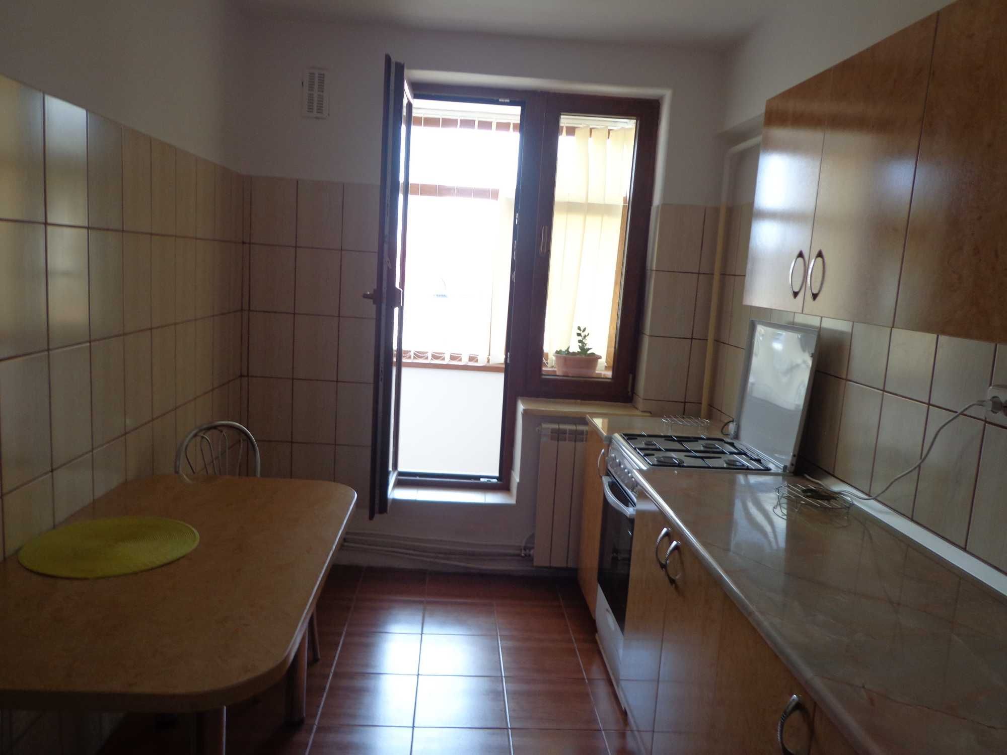 Apartament  2 camere de închiriat