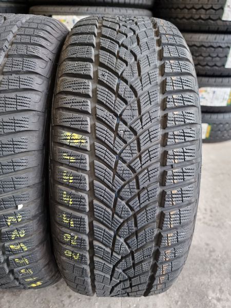 225/55/17 Goodyear 4piese