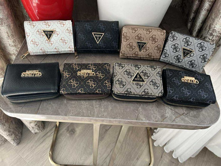 Портфейли с монетник