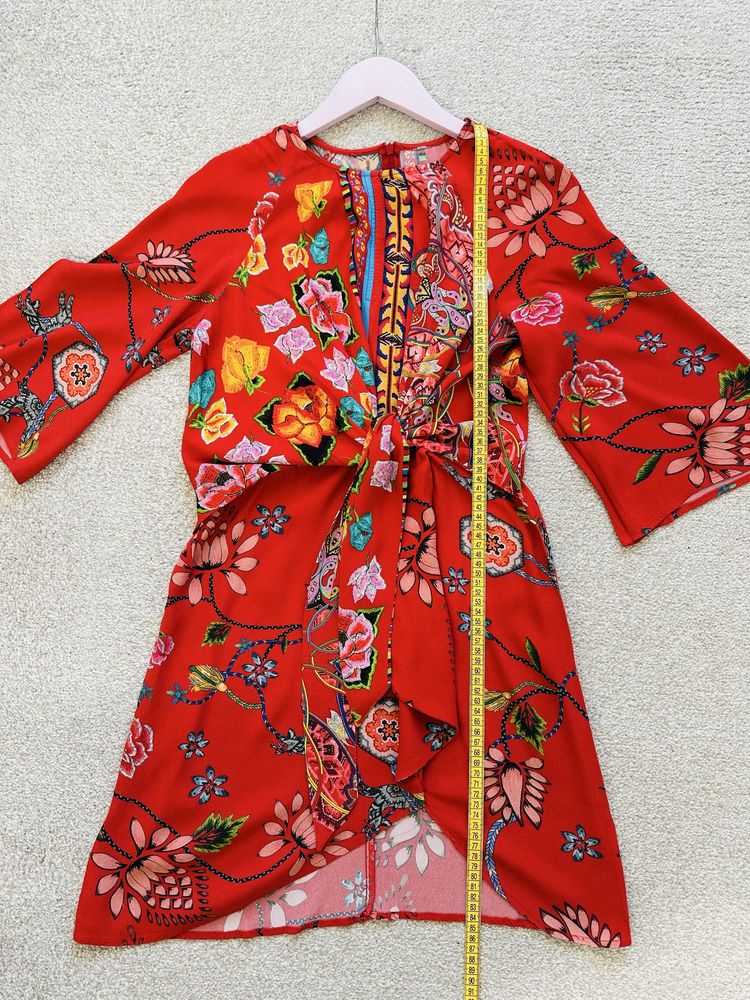 Vând rochie roșie Desigual-S