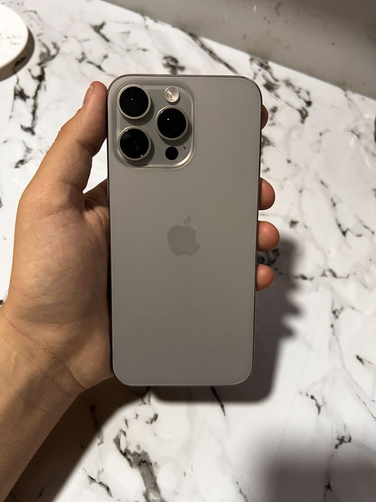 Продам Iphone 15 pro max 512 gb в отличном состоянии!