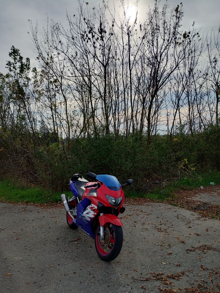 Honda CBR 600 F4