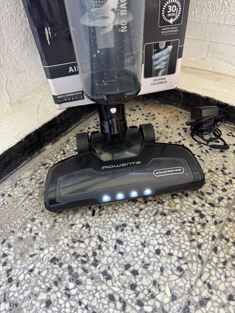 Вертикална Безжична Прахосмукачка - Rowenta Air Force Light RH6545WH!