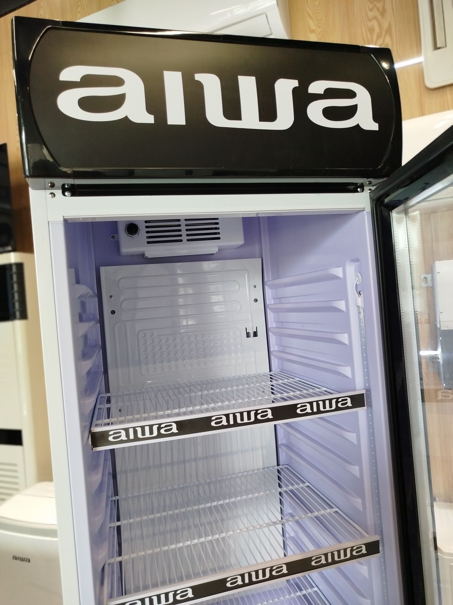 Витринный холодильник Aiwa AI-TB-400L 400литровые
