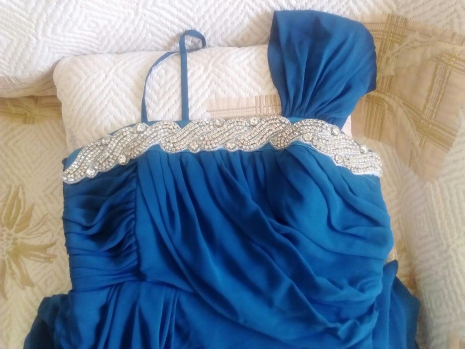 Синя бална/официална рокля в цвят "петролено синьо"
