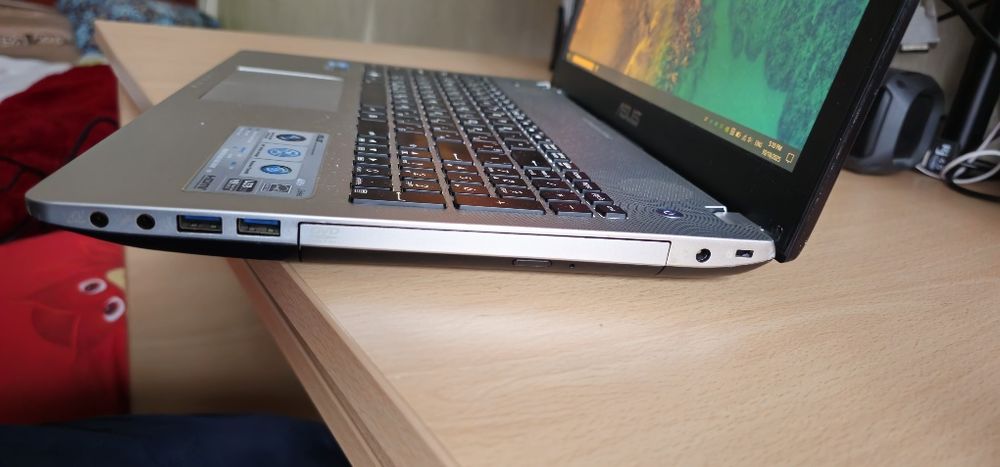 Laptop ASUS N56VZ - Лаптоп Асус Н56ВЗ