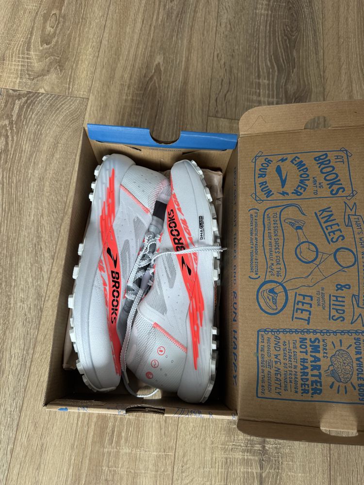 Pantofi sport alergare Brooks DNA Flash- Nitrogen Injected 43
