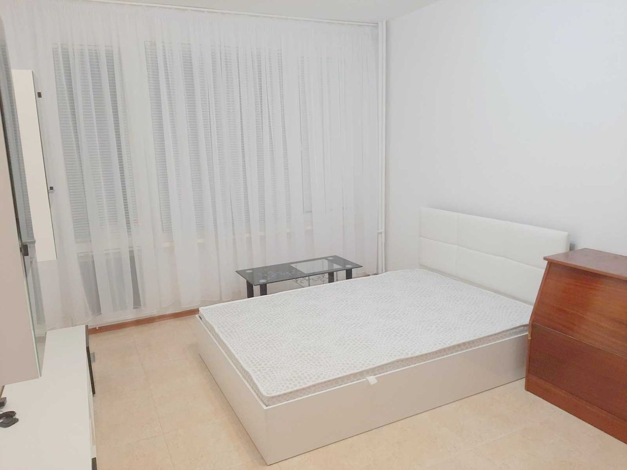 Дава се под наем Двустаен апартамент в София, Връбница 1 - 68 кв.м за 550 € - Снимка #1