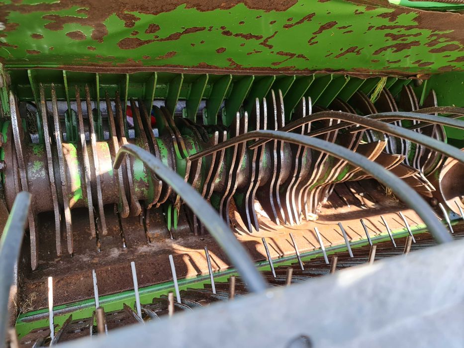 Presa  pentru balotat nutreturi KRONE  VARIO PACK  1800 MULTICUT