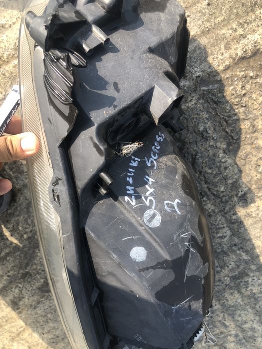 Фар Suzuki SX Cross ляв