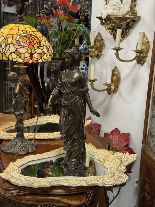 Statueta din bronz masiv