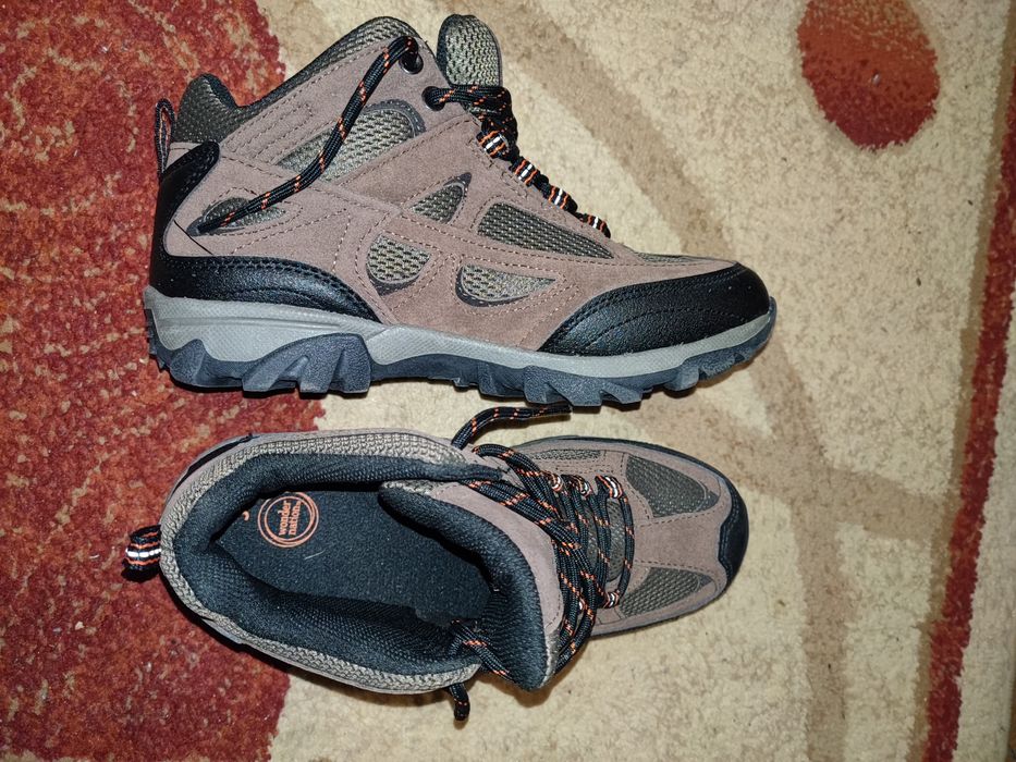 Зимни боти, нови, топли