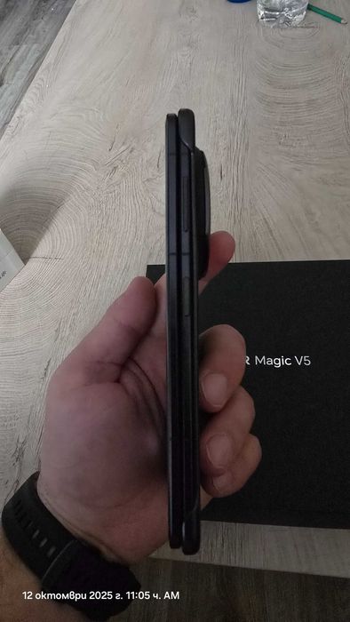 Най-тънкия сгъваем смартфон Honor Magic V5