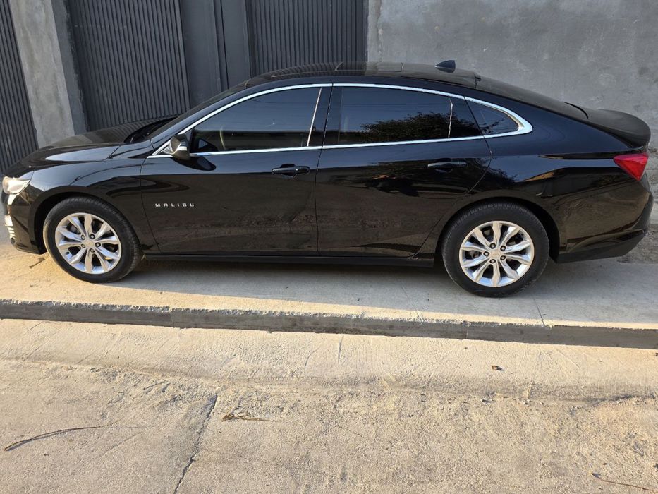 Chevrolet Malibu 2