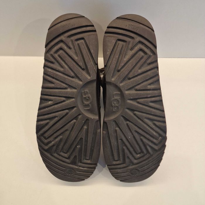 Bocanci UGG Neumel High Moc Weather (mărimea 42)