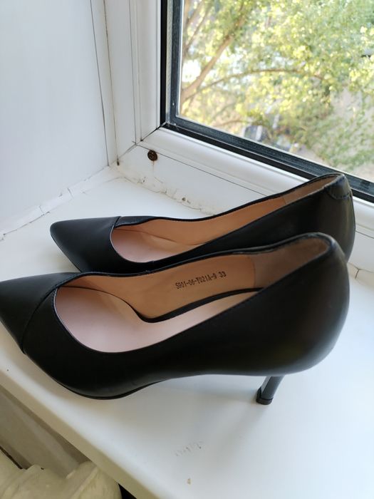 Продам новые туфли 33 размер