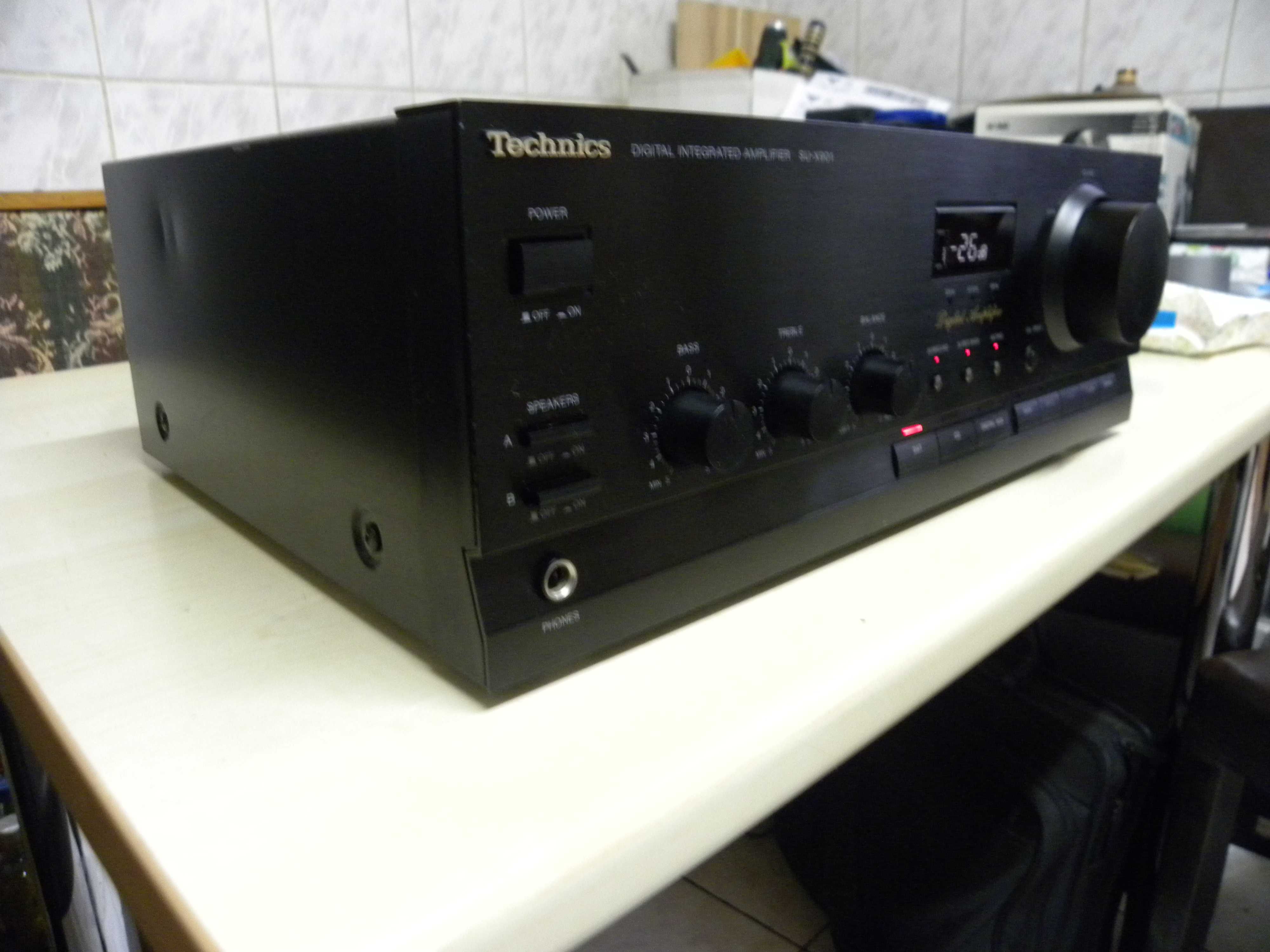 Rare Technics SU-X901 Amplifier