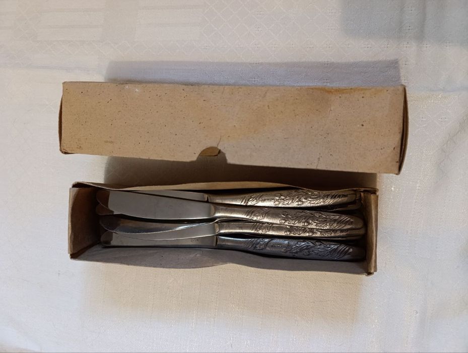 Ножи столовые СССР новые ( нерж. сталь )