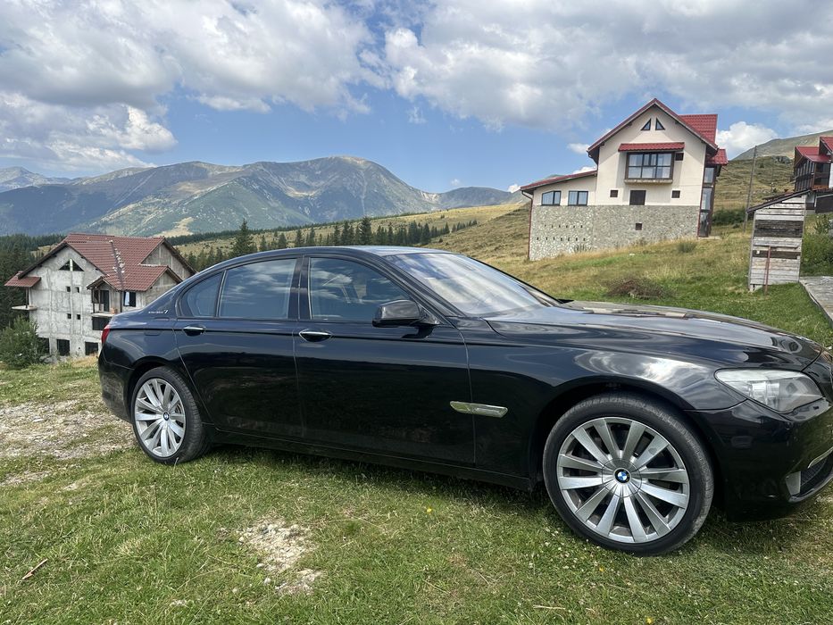 Vand/Schimb BMW 750i ActiveHybrid 7 stare 10/10 NEGOCIABIL