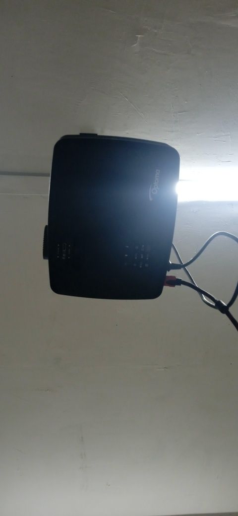 Optoma proyektri