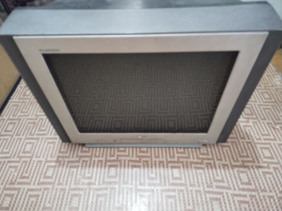 Телевизор LG кинескоп