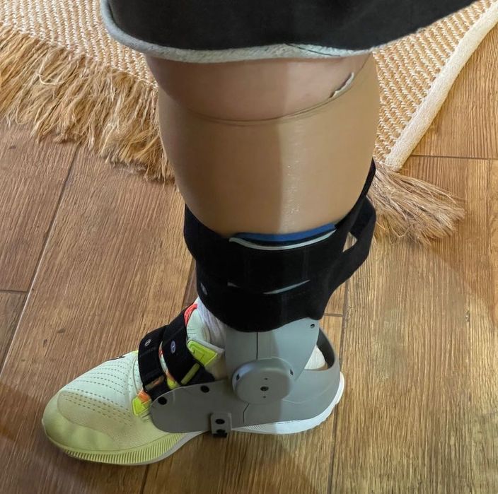 Orteza picior stang TayCo Brace mărime XL