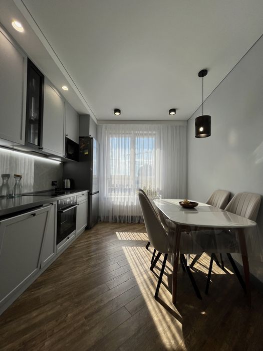 Стол из массива березы