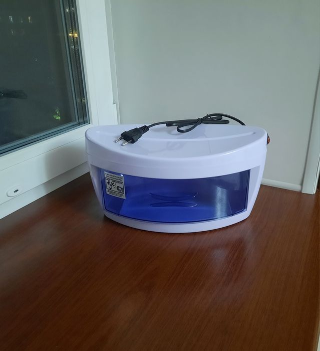 Новый ультрафиолетовый шкаф-стерилизатор