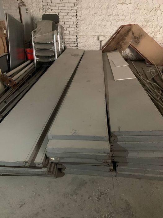 Полки металлические для тяжёлых предметов