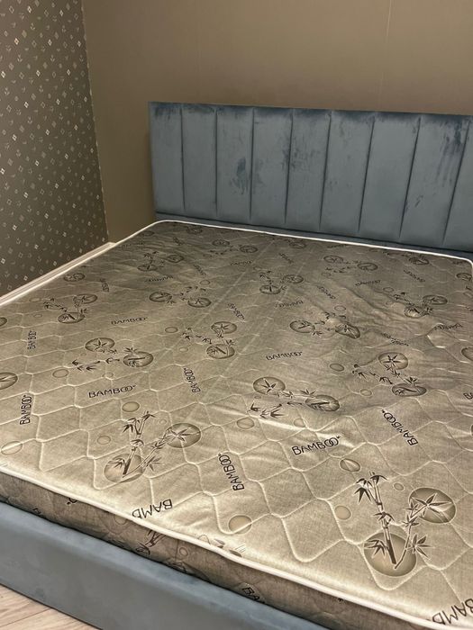 Продам матрас в отличном состоянии