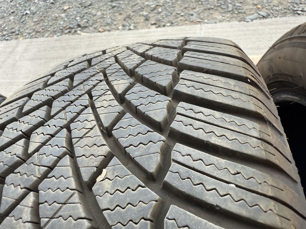 4бр. Отлични Зимни Гуми 185/55R/15 -BRIDGESTONE- DOT:0723- 6.9мм+5.7мм