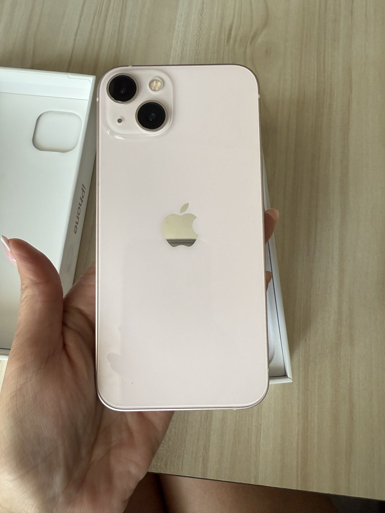 iPhone 13 (Розов)