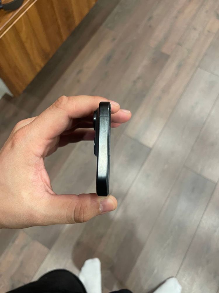 Iphone 16 pro 128 gb в идеальном состоянии