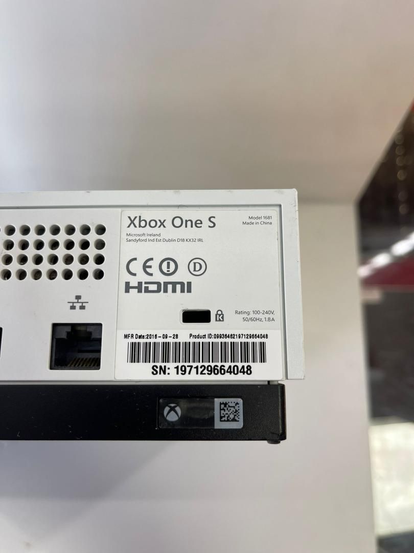 Consola Microsoft Xbox One S, 1TB, Alb -A-
