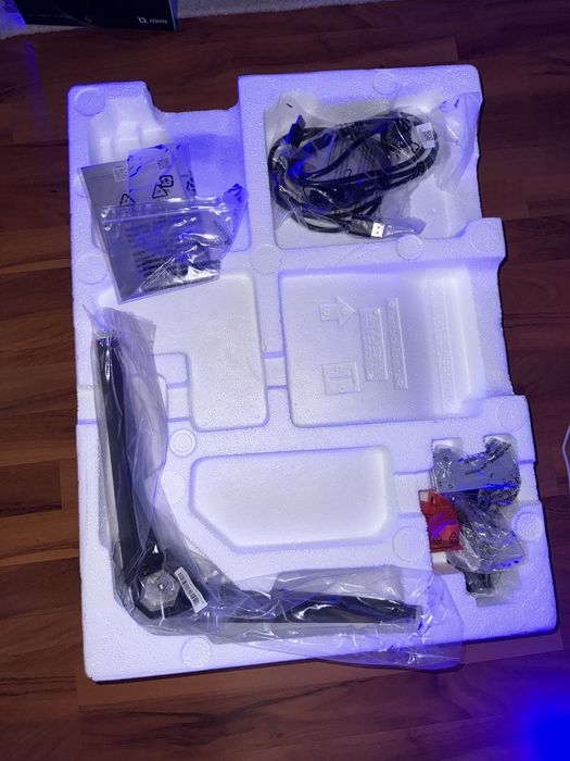 Monitor gaming Asus 24" full hd , VG24Q1B, curbat, in garantie