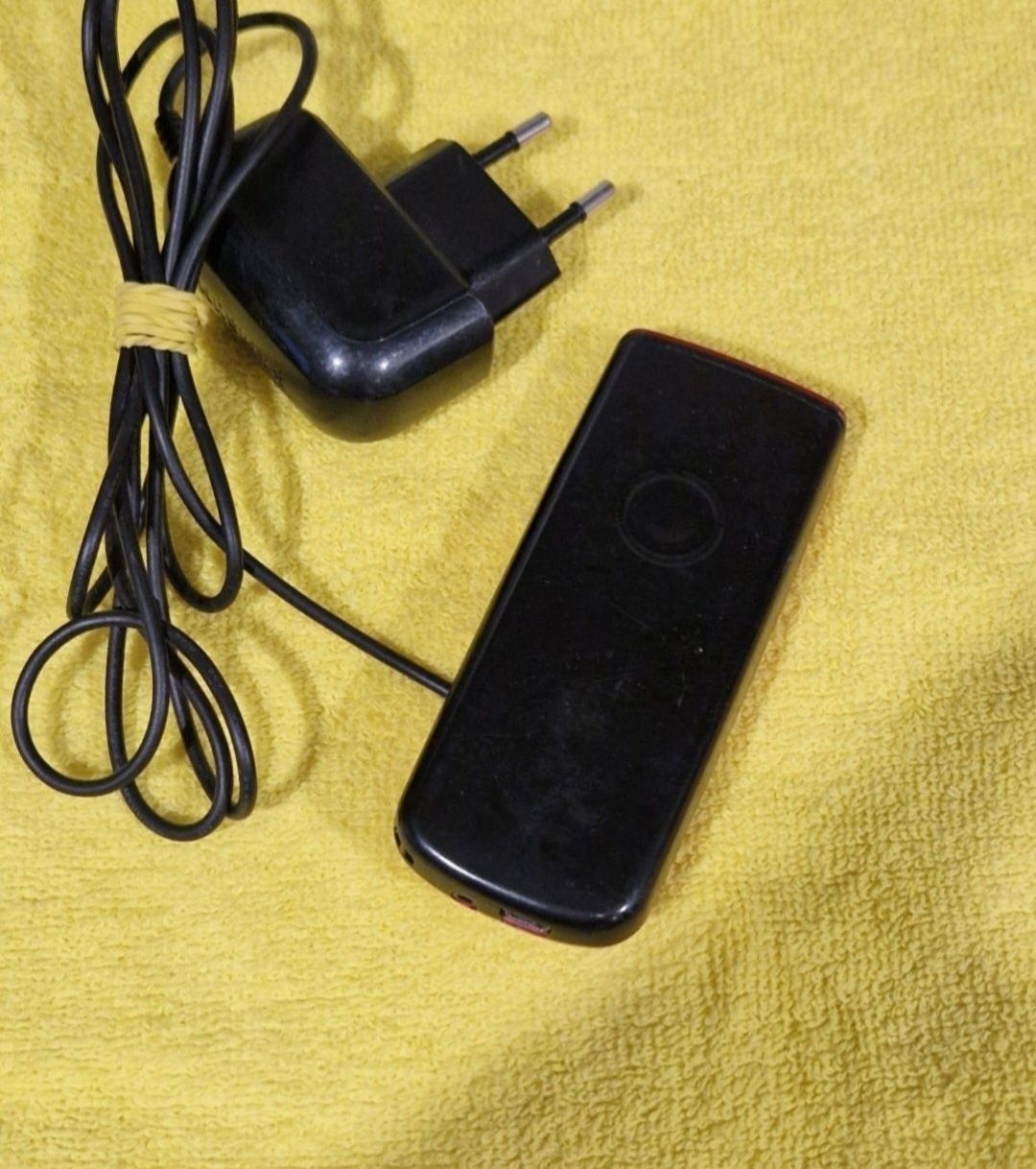Super telefon cu butoane special pentru Seniori