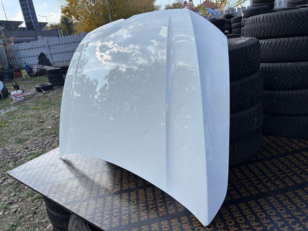 Капак Голф 8/VW Golf 8