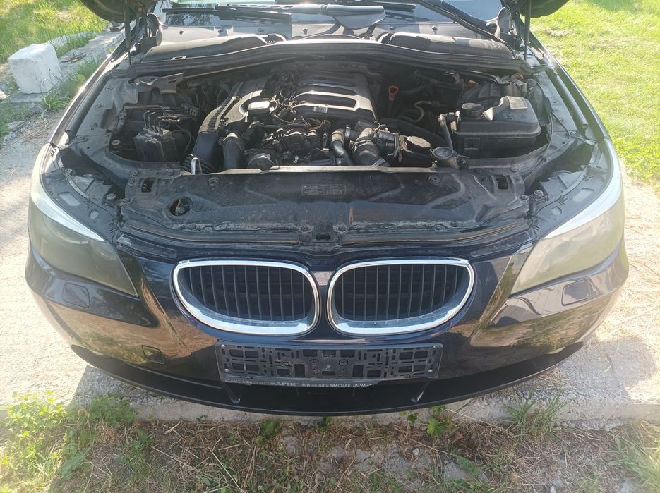 Grile nări cromate bară față BMW seria 5 E60 E61