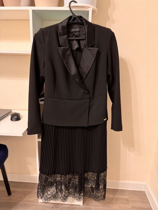 Көйлектер сатылады .  .