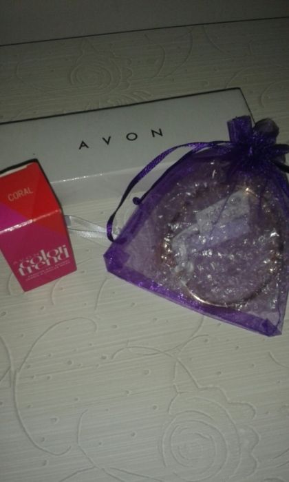 Нови комплекти Avon