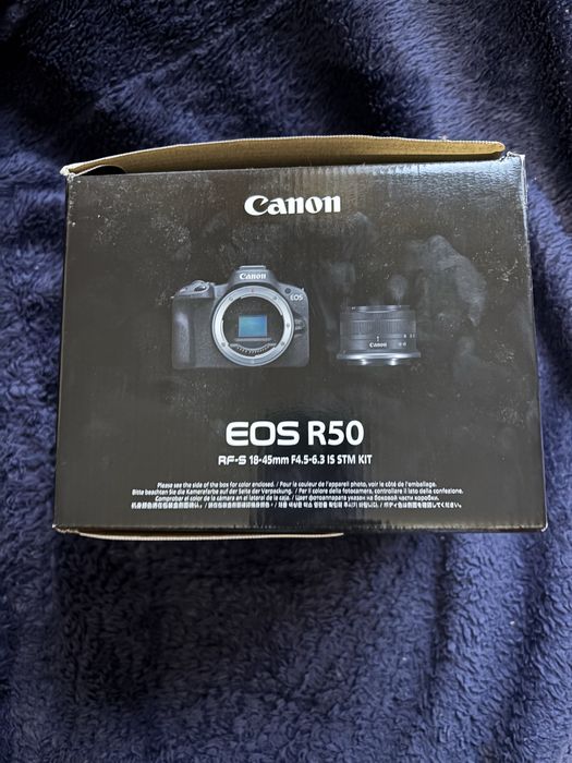 Canon EOS R50 cu toate accesoriile
