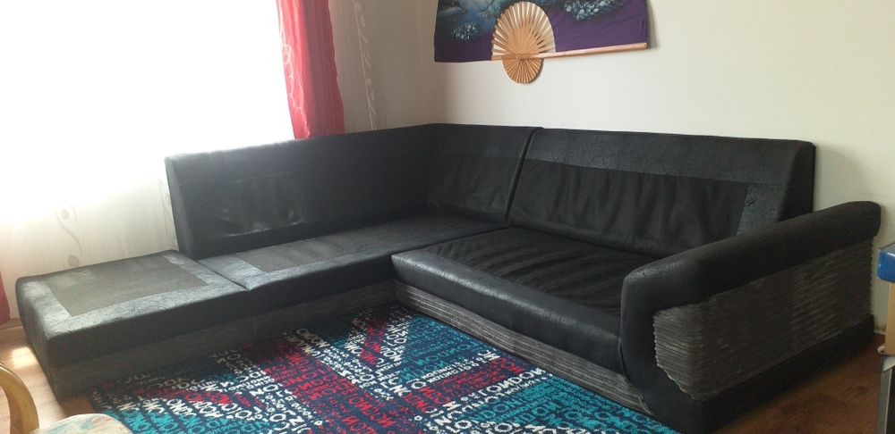 Coltar,Pat living Negru cu Cenusiu