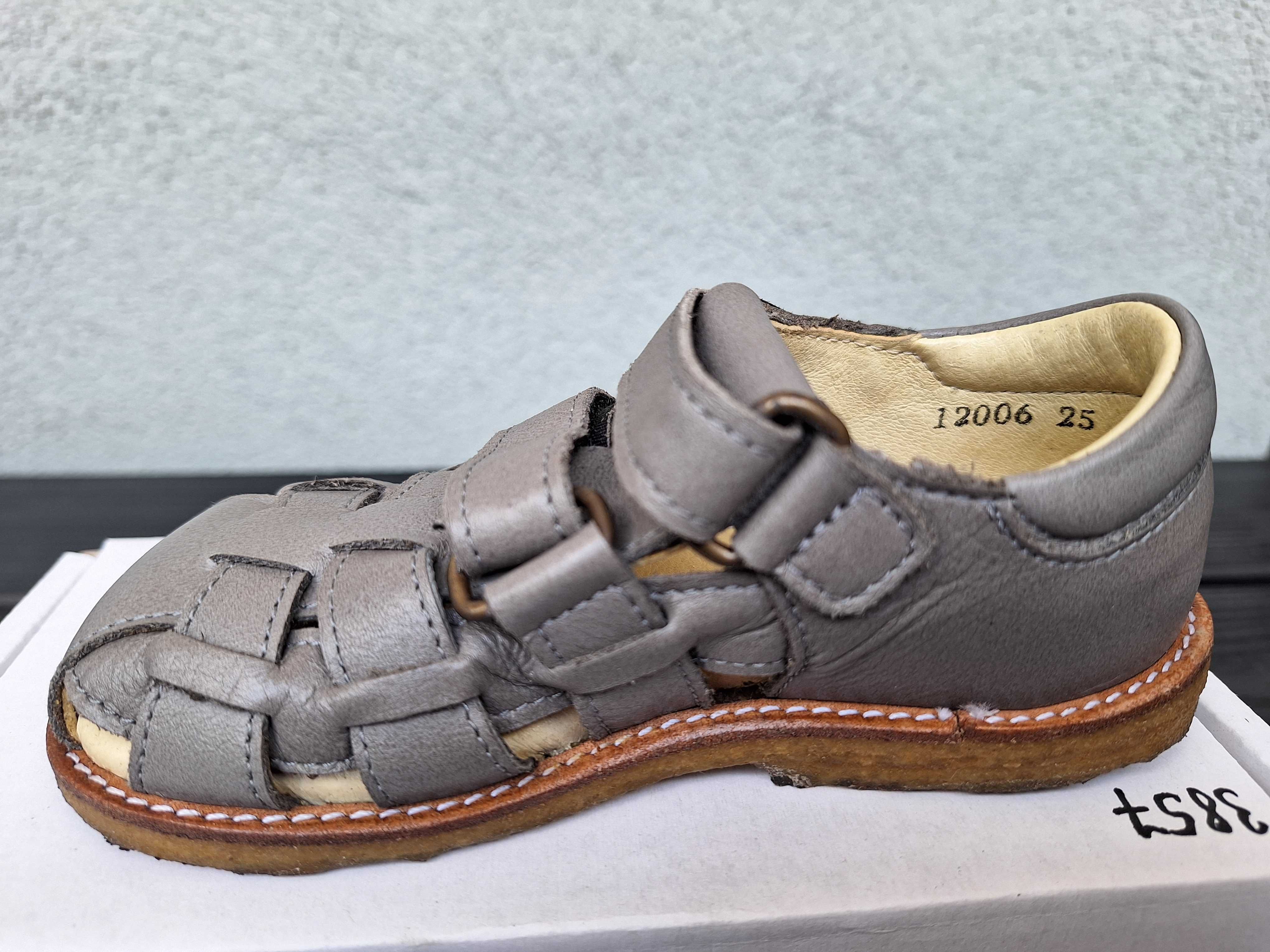 Sandale piele, hand made, masura 25, made in Portugalia