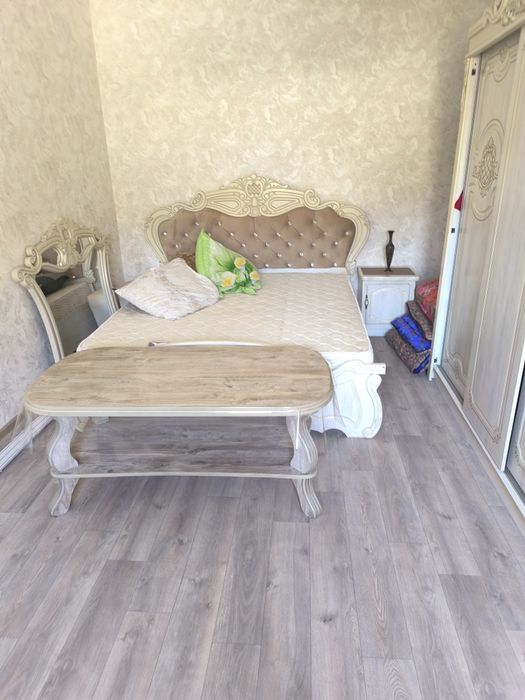 Кровать двухспальная срочно